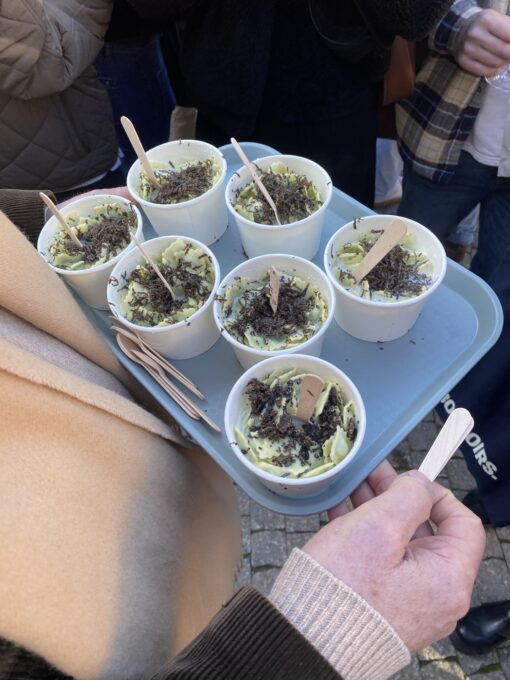 marché aux truffes Saint-Paul-Trois-Châteaux